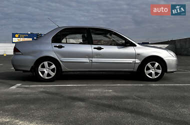 Седан Mitsubishi Lancer 2004 в 