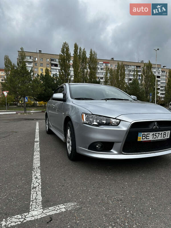 Седан Mitsubishi Lancer 2013 в Одессе