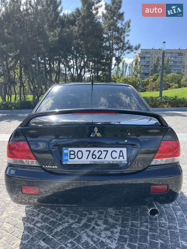 Седан Mitsubishi Lancer 2008 в Днепре