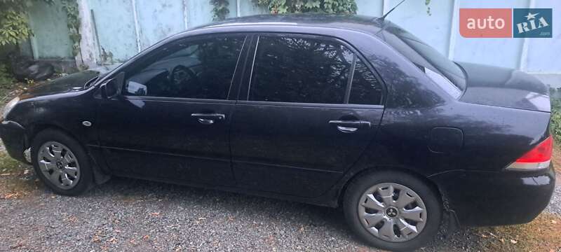 Седан Mitsubishi Lancer 2007 в Киеве
