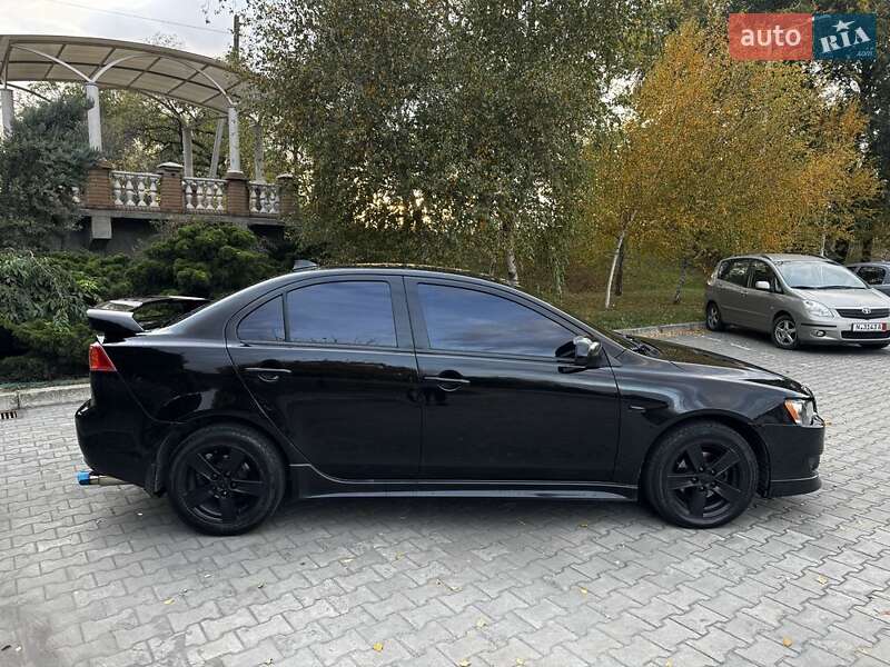 Седан Mitsubishi Lancer 2007 в Павлограде