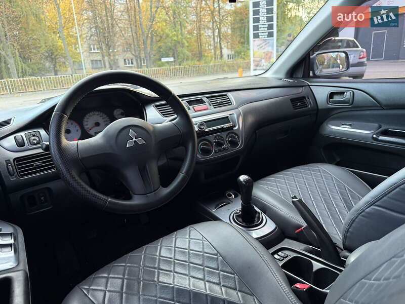 Седан Mitsubishi Lancer 2007 в Днепре
