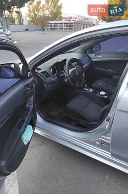 Седан Mitsubishi Lancer 2008 в  фото 6 Седан Mitsubishi Lancer 2008 в