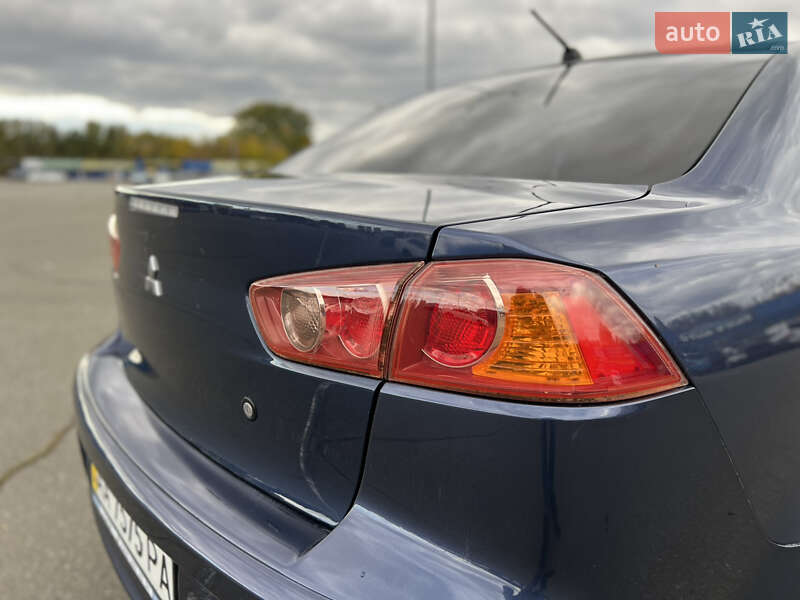 Седан Mitsubishi Lancer 2008 в Киеве