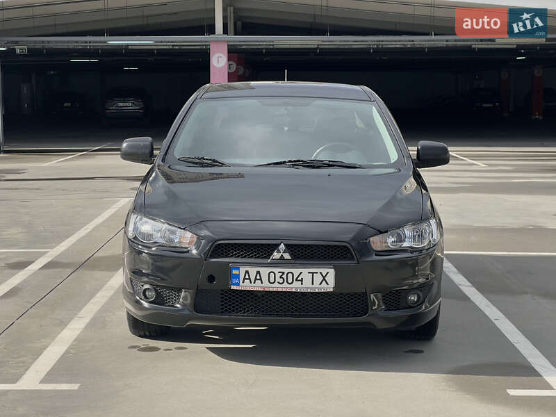 Седан Mitsubishi Lancer 2008 в Києві