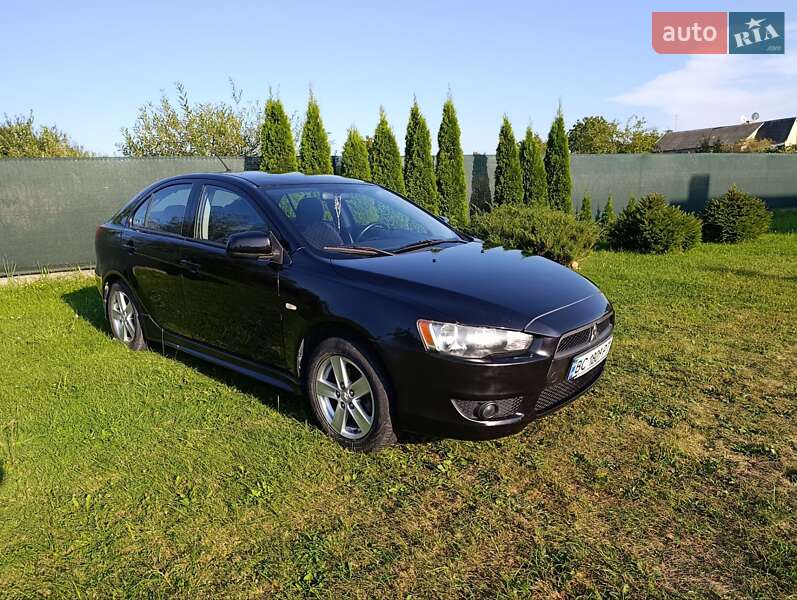 Хэтчбек Mitsubishi Lancer 2008 в Жовкве