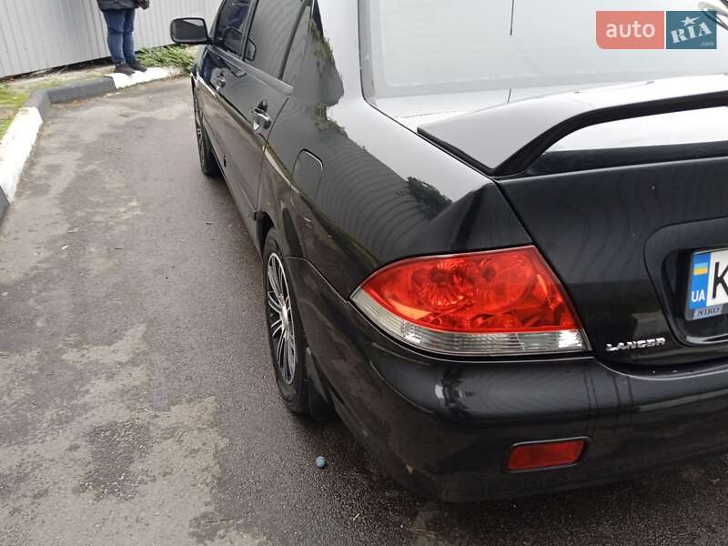 Седан Mitsubishi Lancer 2007 в Киеве
