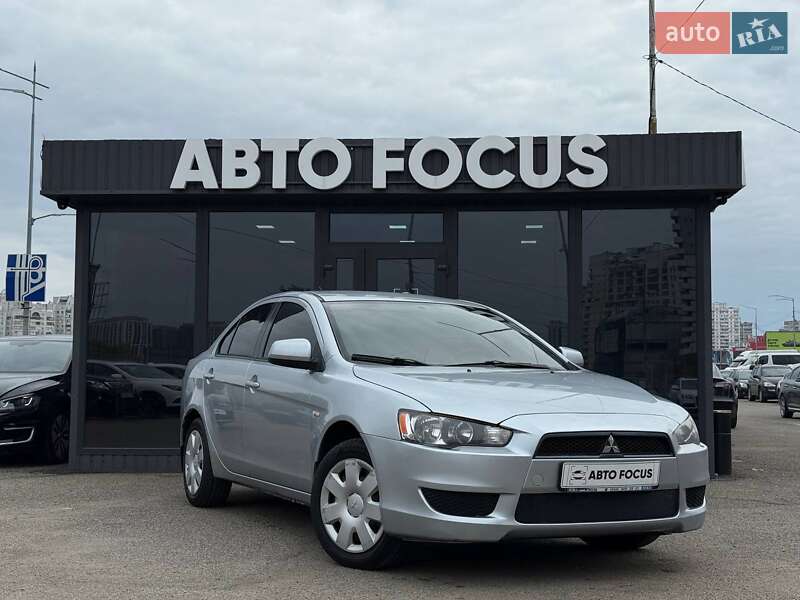 Седан Mitsubishi Lancer 2008 в Киеве