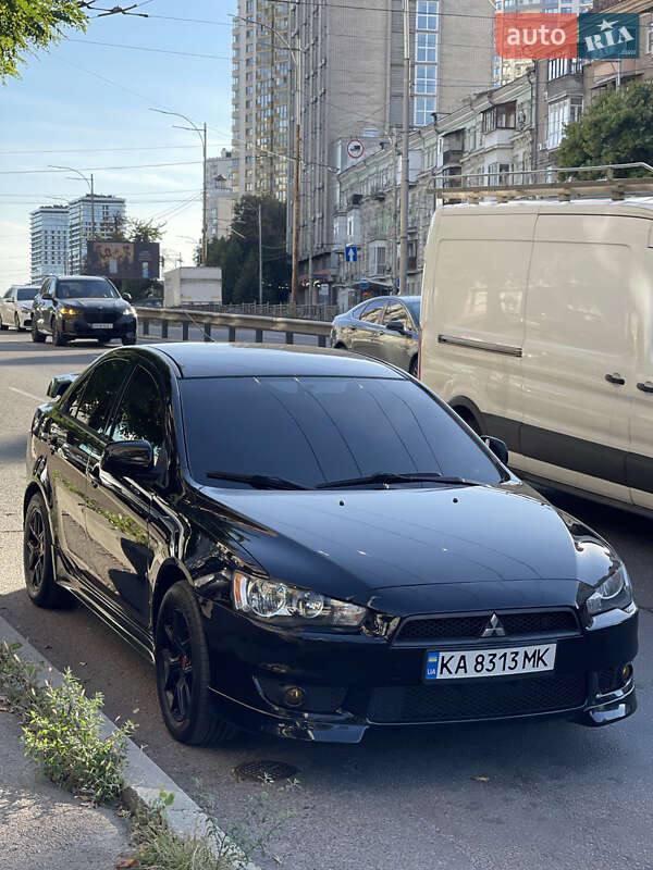 Седан Mitsubishi Lancer 2007 в Киеве