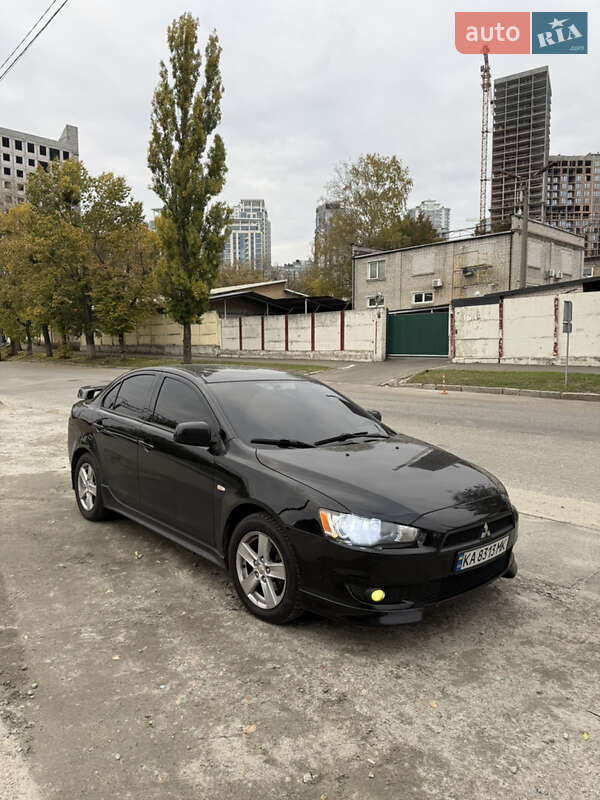 Седан Mitsubishi Lancer 2007 в Киеве