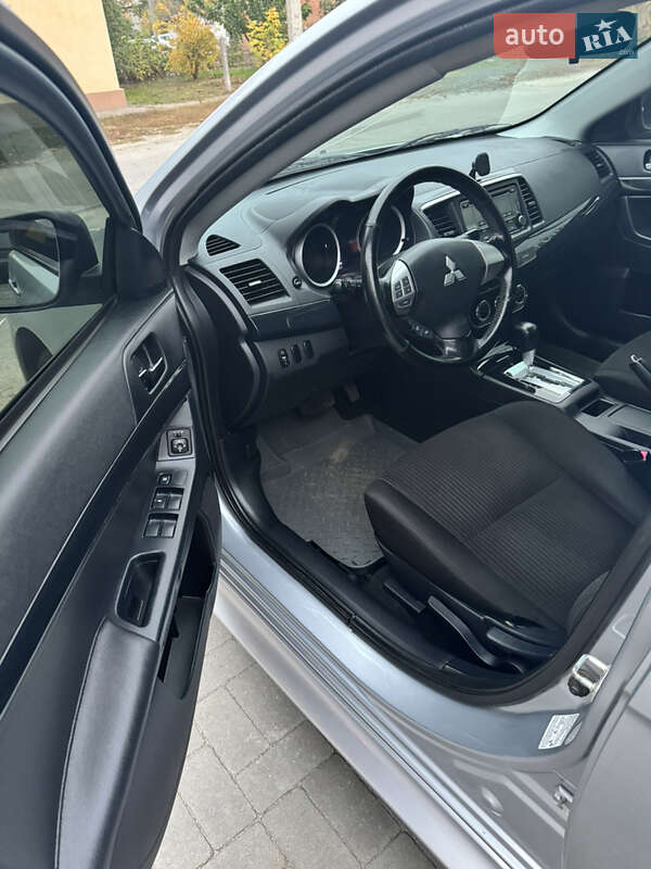 Седан Mitsubishi Lancer 2013 в Кобеляках