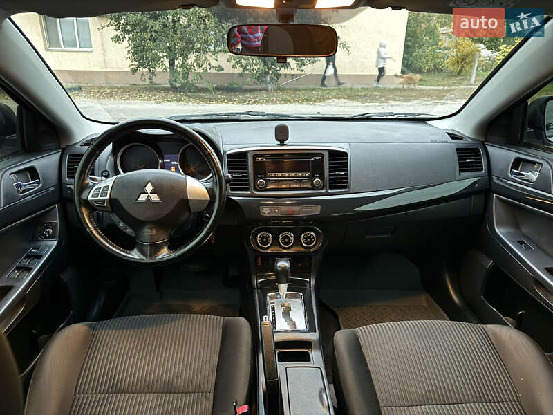 Седан Mitsubishi Lancer 2013 в Кобеляках