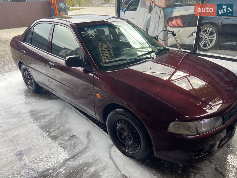 Седан Mitsubishi Lancer 1997 в Лиманському