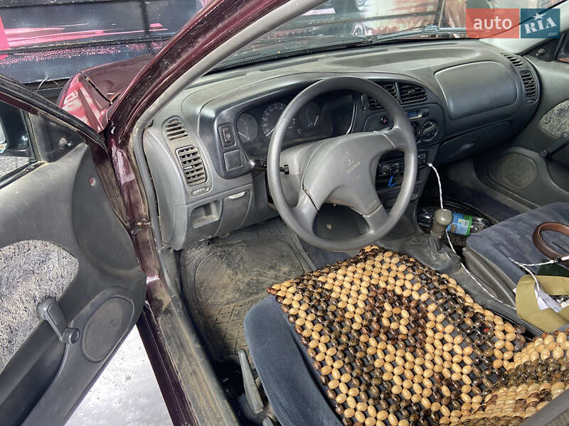 Седан Mitsubishi Lancer 1997 в Лиманському