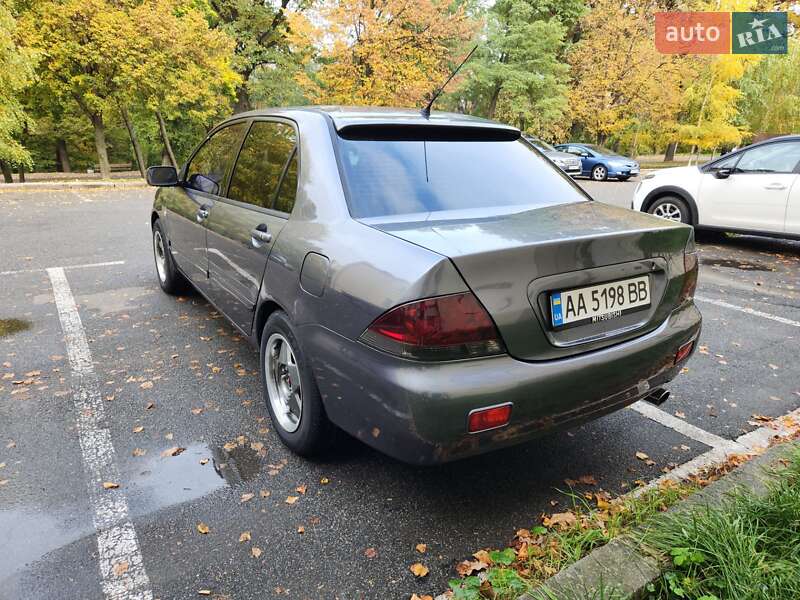 Седан Mitsubishi Lancer 2005 в Києві фото 2 Седан Mitsubishi Lancer 2005 в Києві