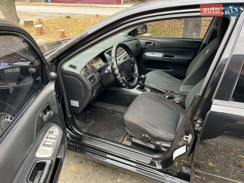 Седан Mitsubishi Lancer 2005 в Харкові