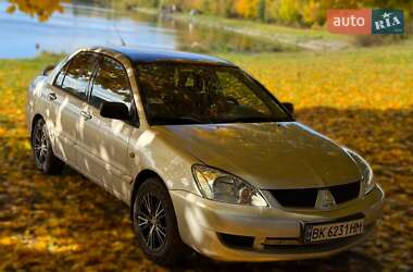Седан Mitsubishi Lancer 2008 в  фото 12 Седан Mitsubishi Lancer 2008 в