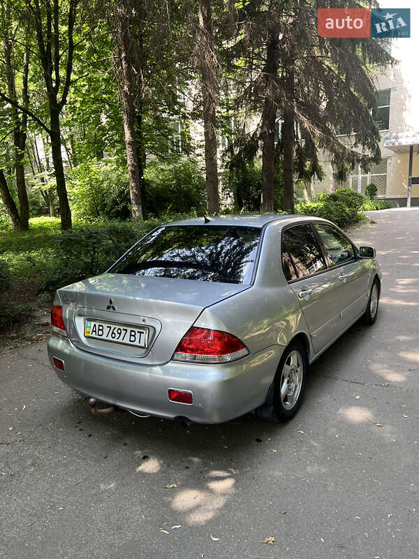 Седан Mitsubishi Lancer 2006 в Виннице фото 4 Седан Mitsubishi Lancer 2006 в Виннице
