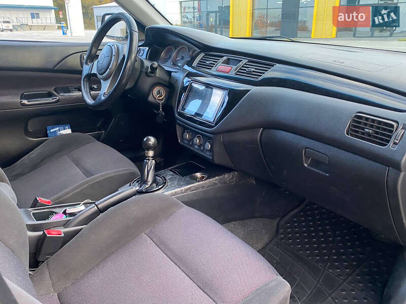 Седан Mitsubishi Lancer 2007 в Львове фото 15 Седан Mitsubishi Lancer 2007 в Львове