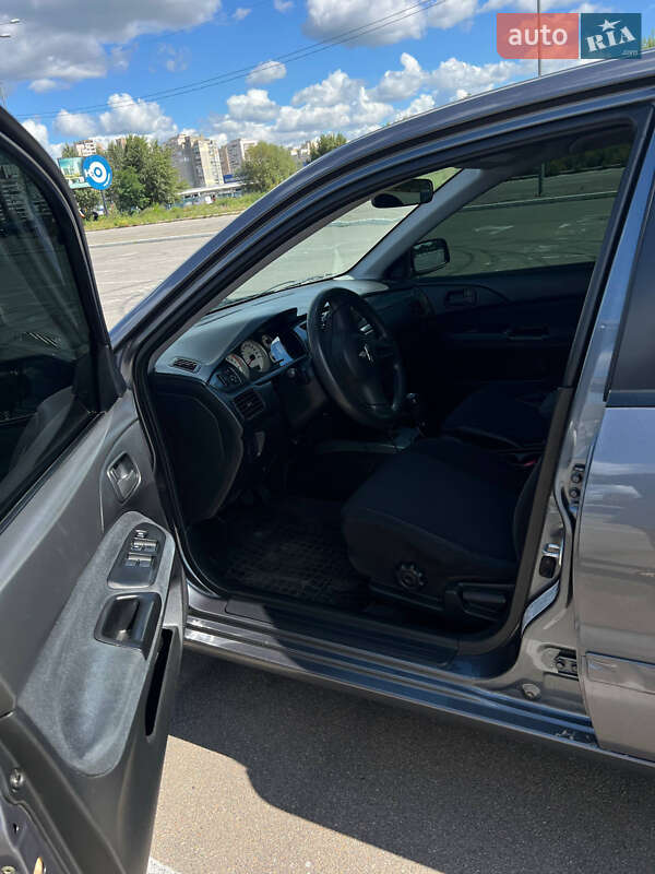 Седан Mitsubishi Lancer 2006 в Киеве фото 10 Седан Mitsubishi Lancer 2006 в Киеве