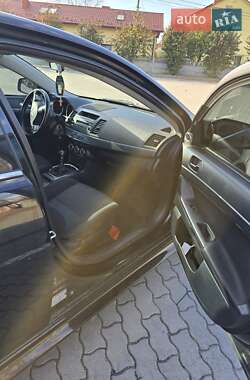 Седан Mitsubishi Lancer 2011 в  фото 13 Седан Mitsubishi Lancer 2011 в