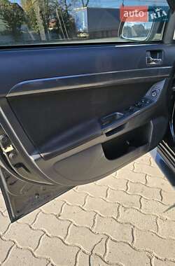 Седан Mitsubishi Lancer 2011 в  фото 18 Седан Mitsubishi Lancer 2011 в