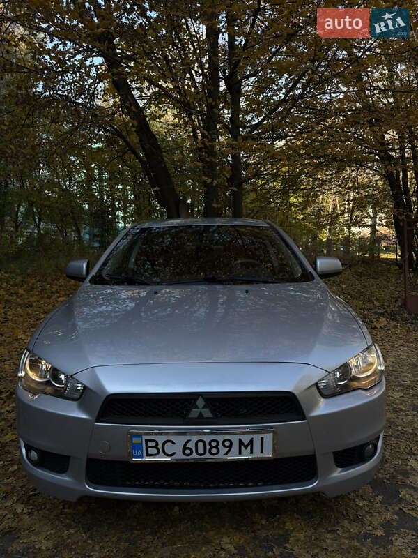 Седан Mitsubishi Lancer 2011 в Львові фото 7 Седан Mitsubishi Lancer 2011 в Львові
