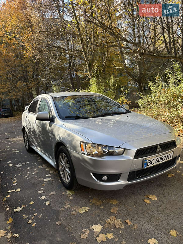 Седан Mitsubishi Lancer 2011 в Львові фото 8 Седан Mitsubishi Lancer 2011 в Львові