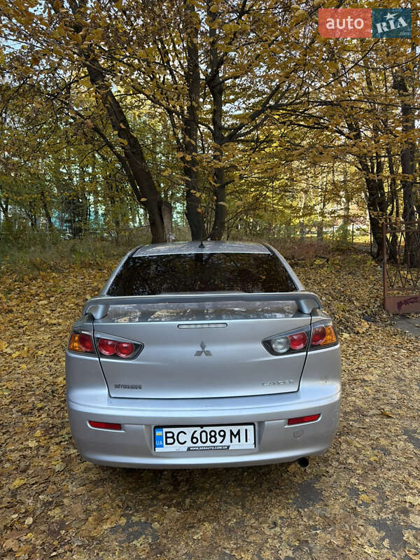 Седан Mitsubishi Lancer 2011 в Львові фото 13 Седан Mitsubishi Lancer 2011 в Львові