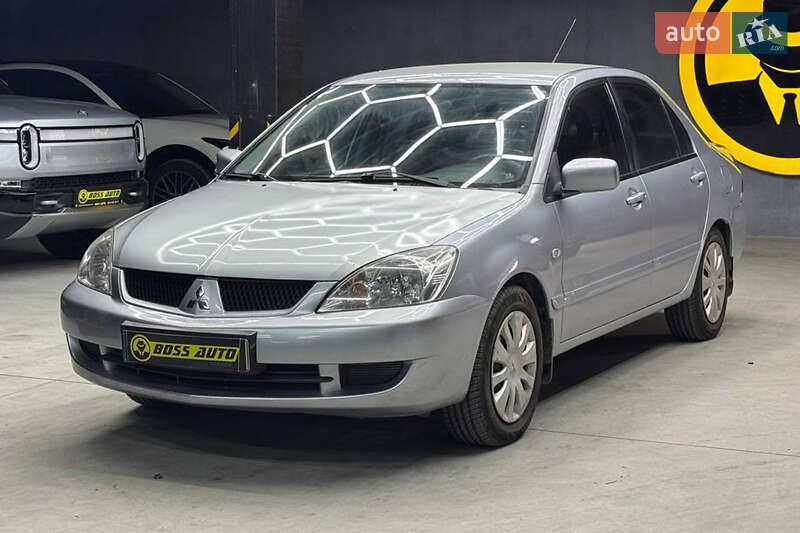 Седан Mitsubishi Lancer 2008 в Чернівцях