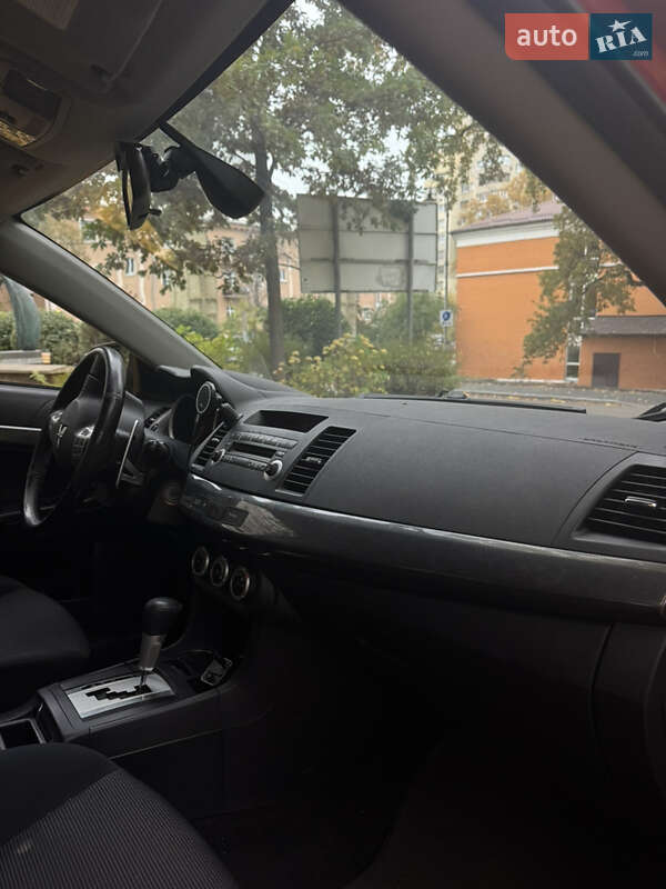 Седан Mitsubishi Lancer 2008 в Києві фото 29 Седан Mitsubishi Lancer 2008 в Києві