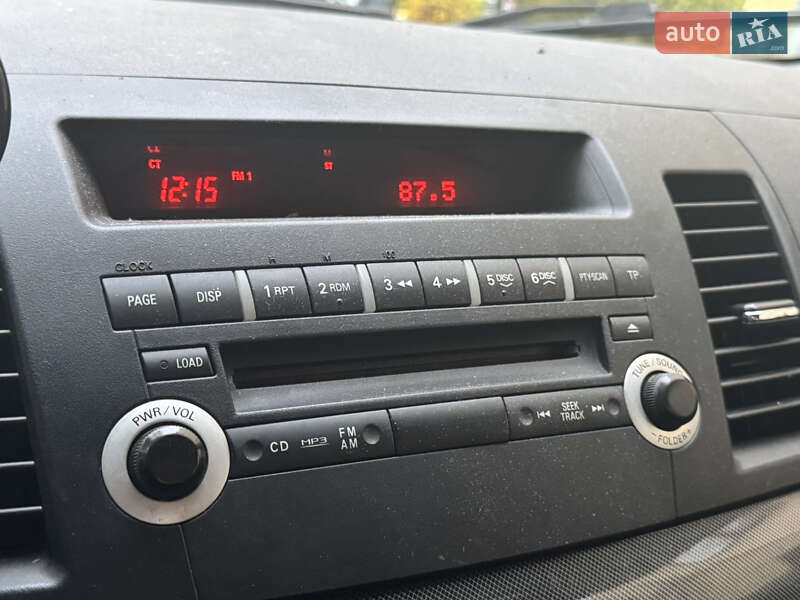Седан Mitsubishi Lancer 2008 в Києві фото 40 Седан Mitsubishi Lancer 2008 в Києві