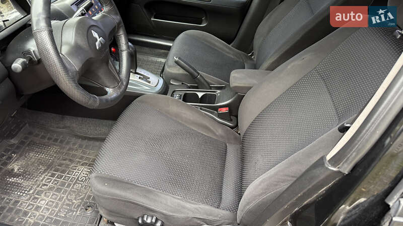 Седан Mitsubishi Lancer 2006 в Києві фото 12 Седан Mitsubishi Lancer 2006 в Києві