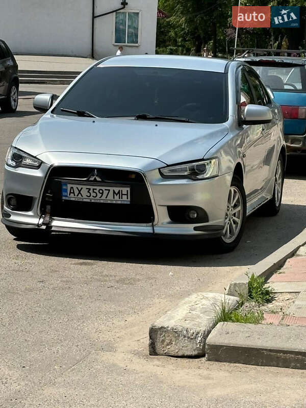 Седан Mitsubishi Lancer 2013 в Зміїві фото Седан Mitsubishi Lancer 2013 в Зміїві