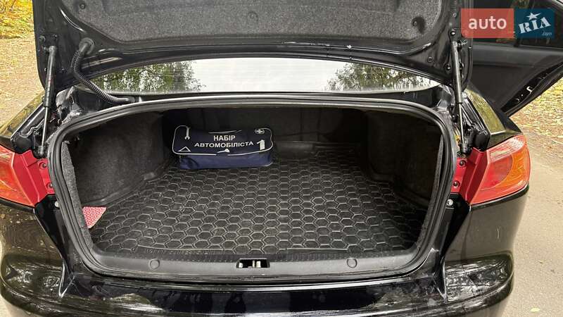 Седан Mitsubishi Lancer 2008 в Киеве фото 10 Седан Mitsubishi Lancer 2008 в Киеве