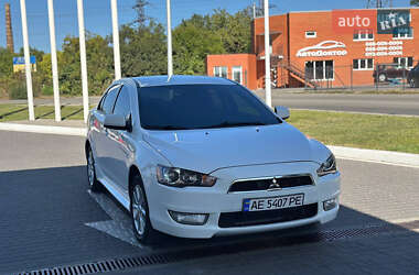 Седан Mitsubishi Lancer 2015 в Дніпрі