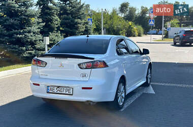 Седан Mitsubishi Lancer 2015 в 