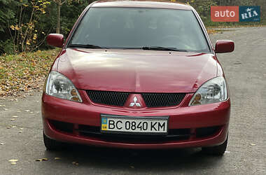 Седан Mitsubishi Lancer 2009 в  фото 2 Седан Mitsubishi Lancer 2009 в
