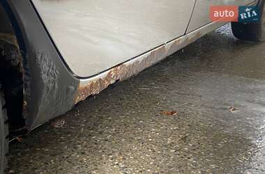 Седан Mitsubishi Lancer 2005 в  фото 12 Седан Mitsubishi Lancer 2005 в