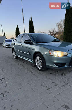 Седан Mitsubishi Lancer 2007 в  фото 4 Седан Mitsubishi Lancer 2007 в