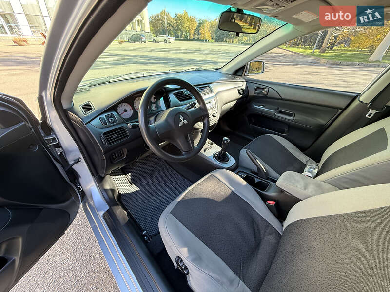 Седан Mitsubishi Lancer 2007 в Одессе