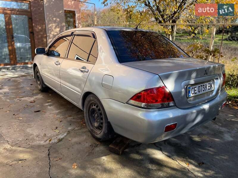 Седан Mitsubishi Lancer 2003 в Черновцах фото Седан Mitsubishi Lancer 2003 в Черновцах