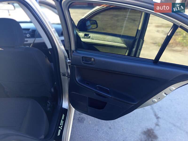 Седан Mitsubishi Lancer 2007 в Христиновке