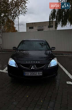 Седан Mitsubishi Lancer 2005 в  фото 29 Седан Mitsubishi Lancer 2005 в