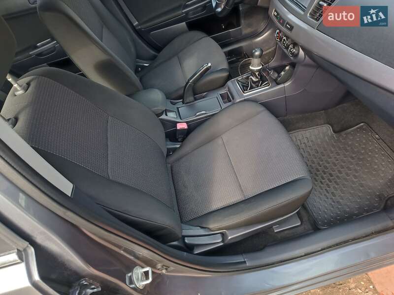 Хэтчбек Mitsubishi Lancer 2011 в Харькове фото 15 Хэтчбек Mitsubishi Lancer 2011 в Харькове