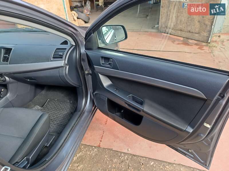Хэтчбек Mitsubishi Lancer 2011 в Харькове фото 17 Хэтчбек Mitsubishi Lancer 2011 в Харькове