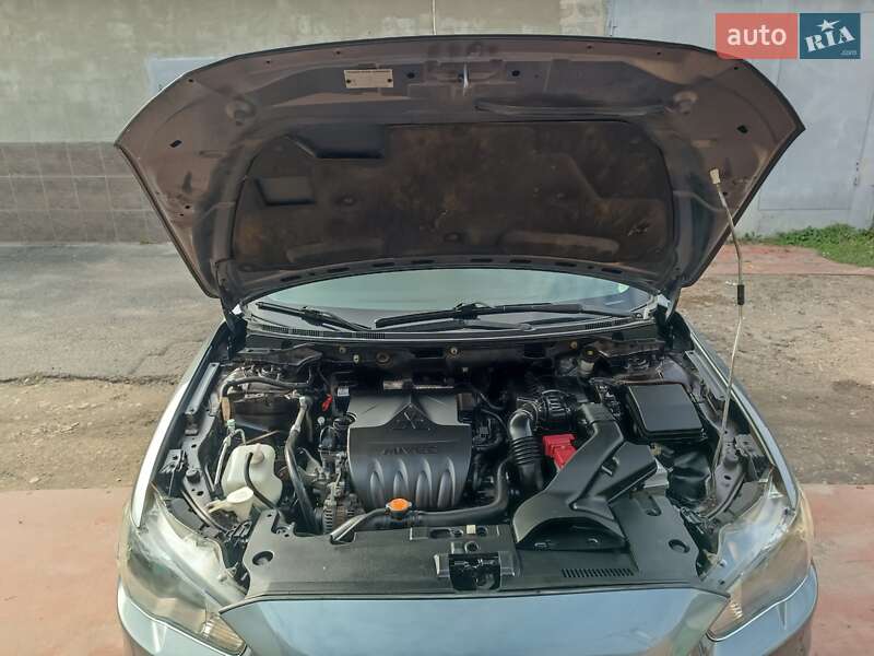 Хэтчбек Mitsubishi Lancer 2011 в Харькове фото 27 Хэтчбек Mitsubishi Lancer 2011 в Харькове