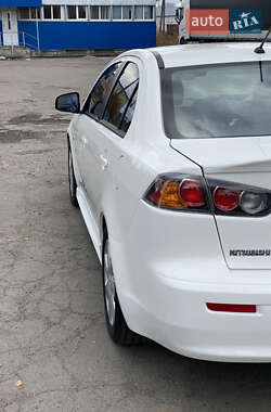 Седан Mitsubishi Lancer 2015 в 