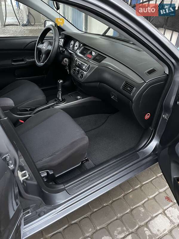 Седан Mitsubishi Lancer 2007 в Чемерівцях