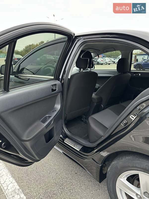 Седан Mitsubishi Lancer 2008 в Києві фото 32 Седан Mitsubishi Lancer 2008 в Києві